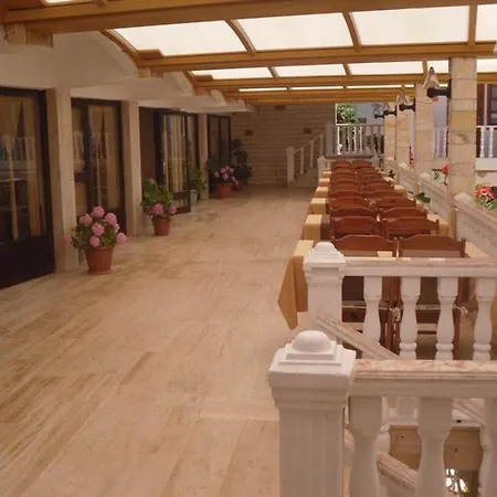 Ates Hotel 3*