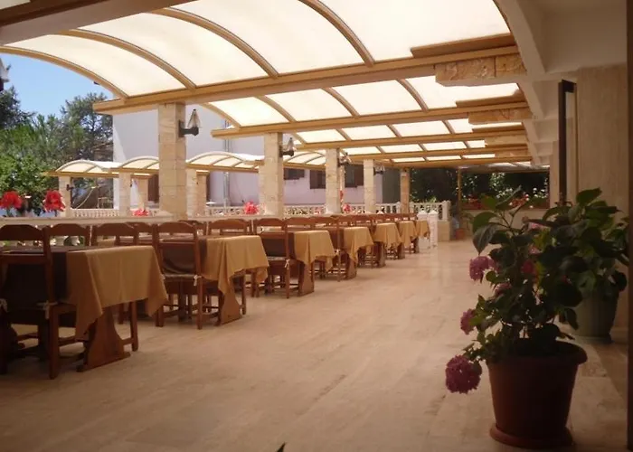 Ates 酒店 阿奇亚卡