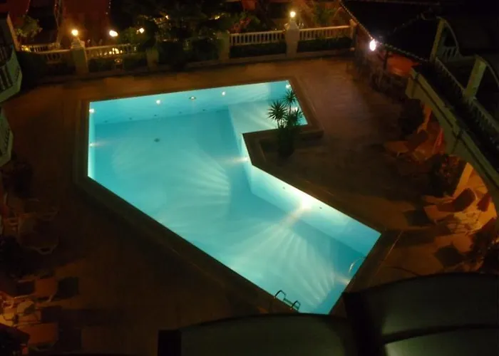 酒店 Ates 阿奇亚卡